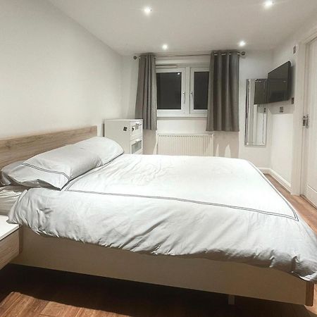 Spacious Private Room In Vibrant South London Thornton Heath Экстерьер фото