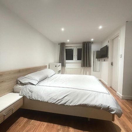 Spacious Private Room In Vibrant South London Thornton Heath Экстерьер фото